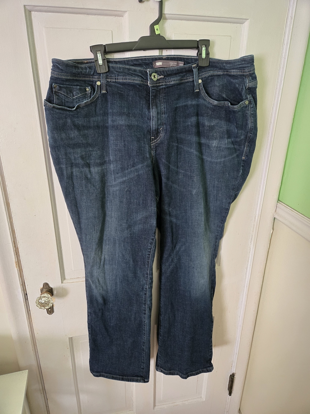Levi's Women's Straight Leg Jeans in Dark Blue